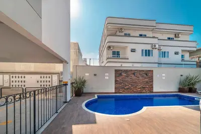 A piscina em ou perto de Aluguel Apartamento 2 quartos s 1 suíte Bombas/SC