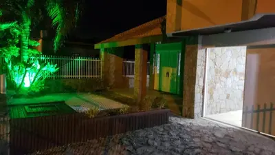 A planta de Casa Bombinhas com Piscina