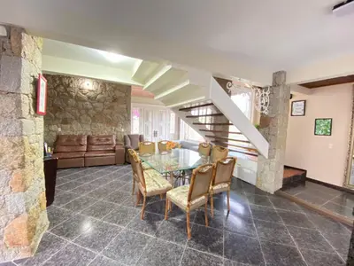 A planta de Casa Bombinhas com Piscina