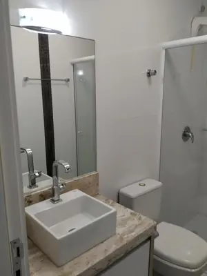 Uma casa de banho em Residencial Maristela