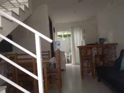 Uma área de estar em Residencial Farol das Conchas