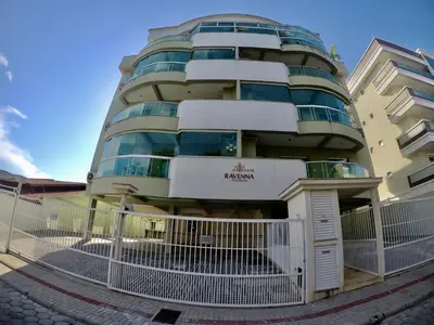 O edifício onde o apartamento está situado