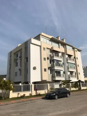 O edifício onde o apartamento está situado