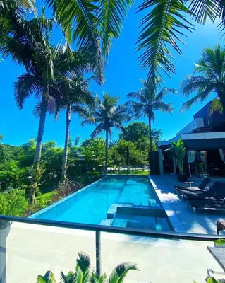A piscina em ou perto de Pousada Bella Casa