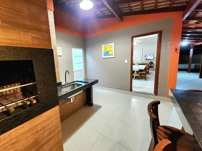 A cozinha ou kitchenette de 020A - Sobrado de 3 quartos para alugar, Bombinhas/SC