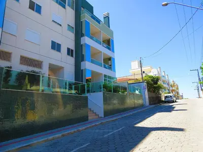 O edifício onde o apartamento está situado