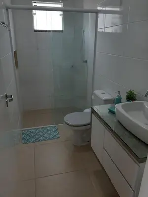 Uma casa de banho em Apartamento em Tijucas próximo a praias