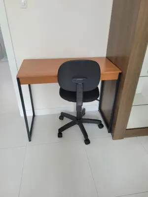 A planta de Apartamento 2 dormitórios a 300 metros do mar na Meia Praia - Itapema-sc