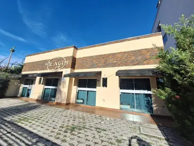 O edifício onde o apartamento está situado