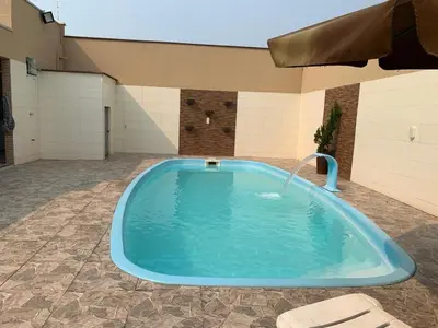 A piscina em ou perto de Casa com piscina