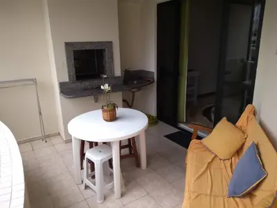 Uma televisão e/ou sistema de entretenimento em Meu verao em ITAPEMA