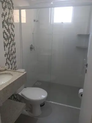 Uma casa de banho em Mariscal, 03 dormitórios, 80m do mar, com piscina