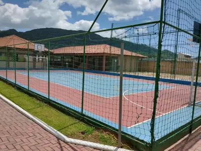Comodidades para jogar ténis e squash em Apto Vista Atlântico com 2 quartos com Ar Cond Wi-Fi TV SMART e Área de lazer ou nas proximidades