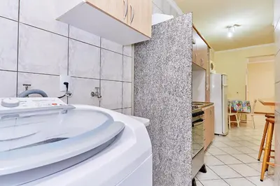 A planta de 945 - Apartamento Ed Estrela do Mar II - Centro Bombinhas - Garagem para 1 Carro