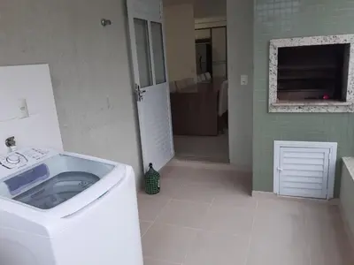 A planta de Apartamento 2 dormitório praia de Bombas