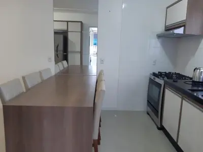 A planta de Apartamento 2 dormitório praia de Bombas