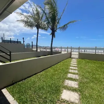 Casa na Praia Frente Mar 02