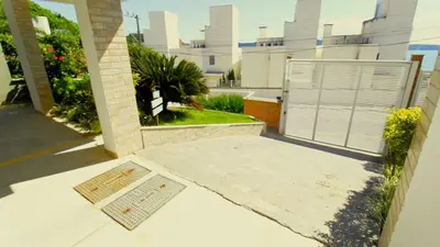 O edifício onde o apartamento está situado