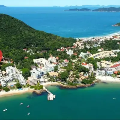1083 - Apartamento com vista para o mar em Bombinhas