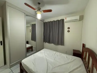 A planta de Apartamento na praia de Bombas Edifício Umuarama nº 63, bloco B