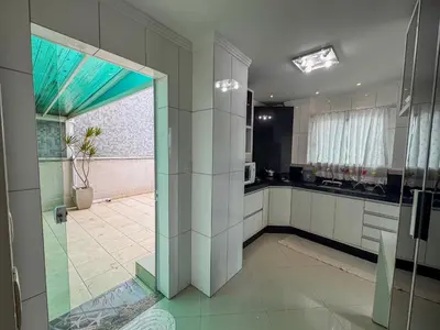 A cozinha ou kitchenette de Lago Maggiore - 101 - 3º Andar - Com área externa
