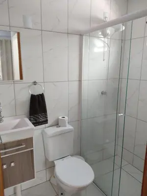 Uma casa de banho em Residencial Dona Duda