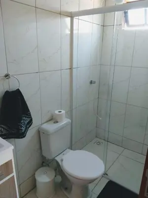 Uma casa de banho em Residencial Dona Duda