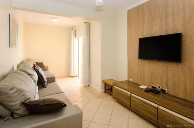 Uma televisão e/ou sistema de entretenimento em Vista Bella