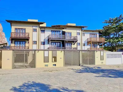 A planta de SOBRADO 180 MTS PRAIA MARISCAL BOMBINHAS Algodoeiro 249-4