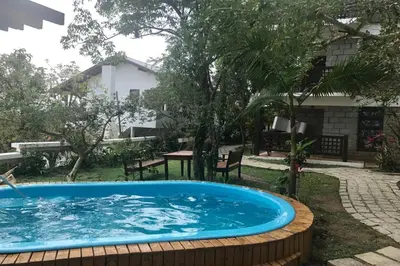 A piscina em ou perto de 5. Cobertura com Vista Mar 360º Bombinhas