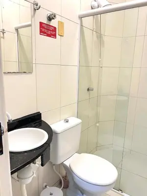 Uma casa de banho em Residencial Melfi 3 - Apto 06 - Lateral