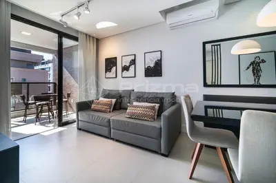Uma área de estar em SD 203 · Excelente Apartamento em condomínio com Rooftop e Piscina.
