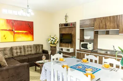 A cozinha ou kitchenette de Apto1 COM AR COND WI-FI E TV SMART
