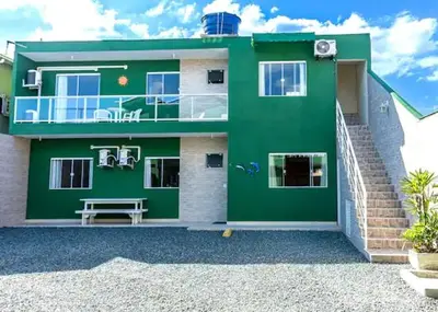 O edifício onde o apartamento está situado