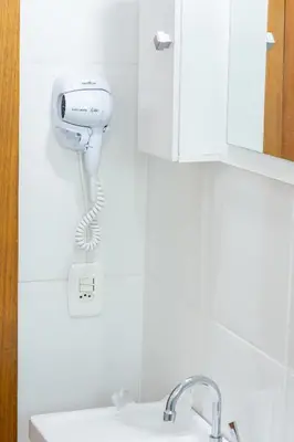 Uma casa de banho em Apto1 COM AR COND WI-FI E TV SMART
