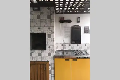 A cozinha ou kitchenette de 7. Apartamento com Banheira Vista Mar Bombinhas