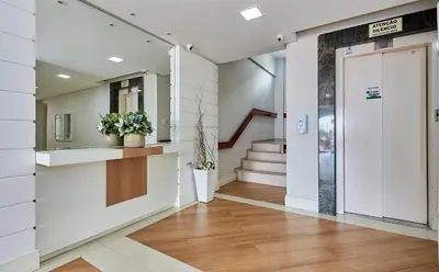 A planta de 964 - Apartamento com vista para o mar, localizado na Avenida da praia do Centro de Bombinhas - 1 Vaga na Garagem