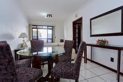 A planta de 964 - Apartamento com vista para o mar, localizado na Avenida da praia do Centro de Bombinhas - 1 Vaga na Garagem