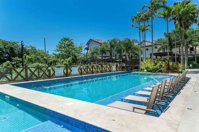 A piscina em ou perto de Varandas 206 A · Luxuoso Apartamento 3 quartos na Praia de Bombas.