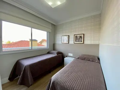 Uma cama ou camas num quarto em Varandas 206 A · Luxuoso Apartamento 3 quartos na Praia de Bombas.
