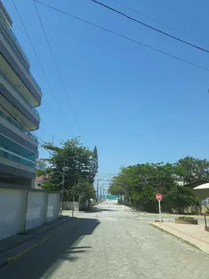 A planta de EXCELENTE APTO NA QUADRA DA PRAIA