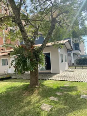 O edifício onde a casa de férias está situado