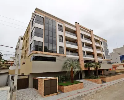 O edifício onde o apartamento está situado