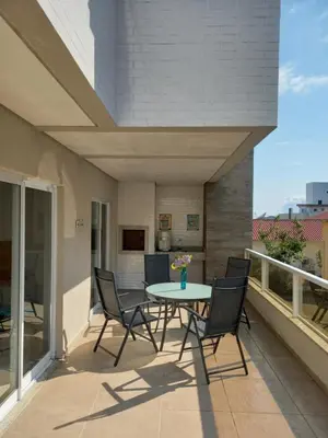 Uma varanda ou terraço em Cobertura Bombinhas