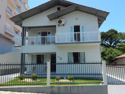 A planta de Casa Ampla no Centro, Piso Térreo ou Superior