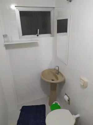 Uma casa de banho em AP Itapema