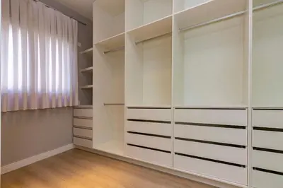 A planta de Punta Blu 102-9 – Apartamento de alto padrão em Condomínio Exclusivo, Quadra poliesportiva - Piscina - Portaria 24h.