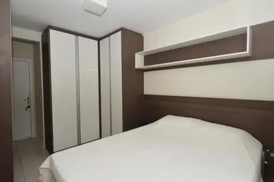 A planta de Apartamento no centro de Bombinhas completo