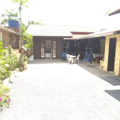 Casa familiar na Praia de Morrinhos