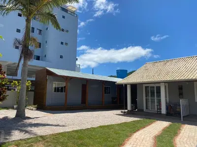 A planta de Studio Container Bombinhas